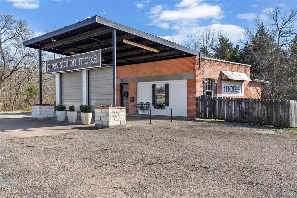 1403 Interstate Highway 30, Greenville, TX 75402