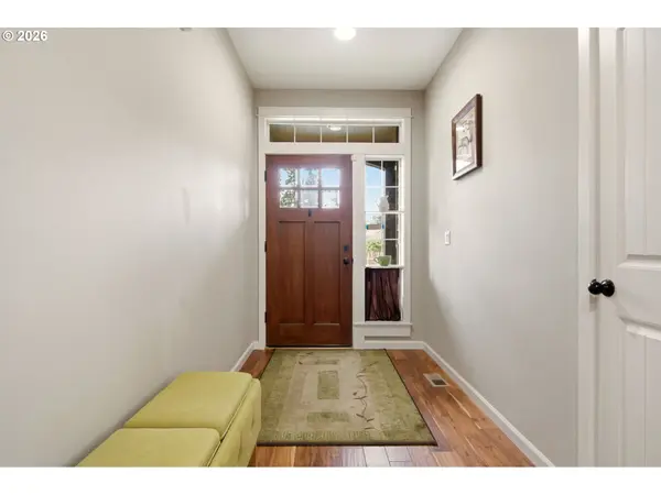 8117 COX LN, Gladstone, OR 97027