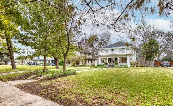 Dallas, TX 75208,211 N Rosemont Avenue