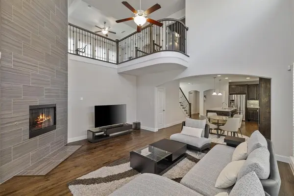 409 Palamedes Street, Lewisville, TX 75056