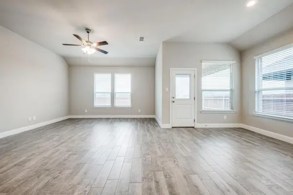 3077 Lionsgate Drive, Argyle, TX 76226