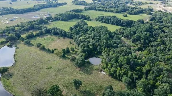 423 County Road 1560, Alba, TX 75410