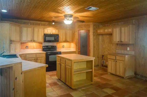 Ponder, TX 76259,13630 N County Line Road