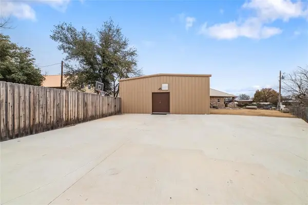 241 E Circle Drive, Coleman, TX 76834