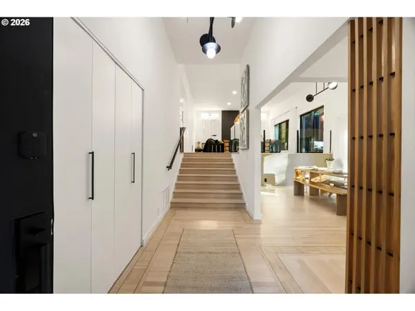 Lake Oswego, OR 97034,17288 BLUE HERON RD