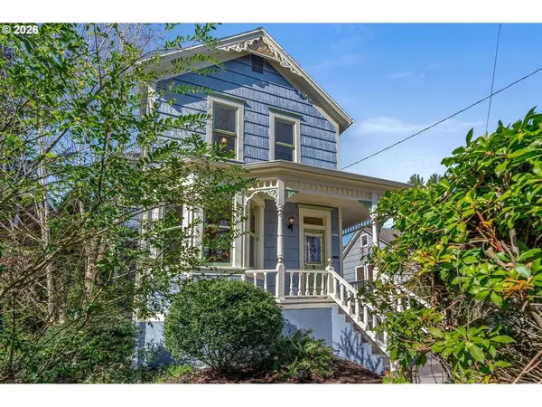 3213 SE 9TH AVE, Portland, OR 97202