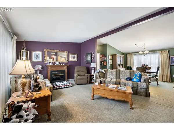 2512 MAIA LOOP, Springfield, OR 97477