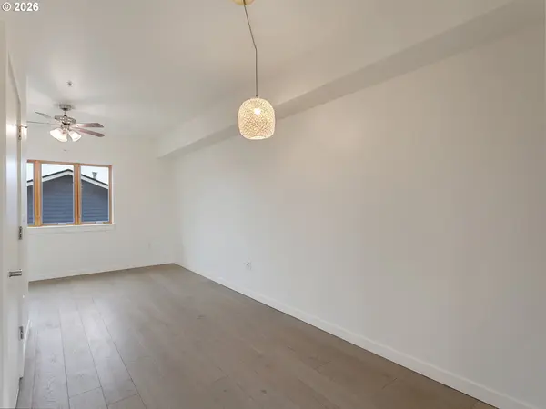 2525 N KILLINGSWORTH ST #310, Portland, OR 97217