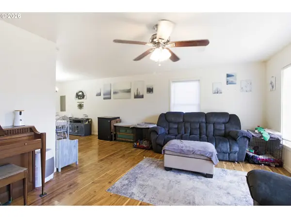 421 MCADAMS RD, Longview, WA 98632