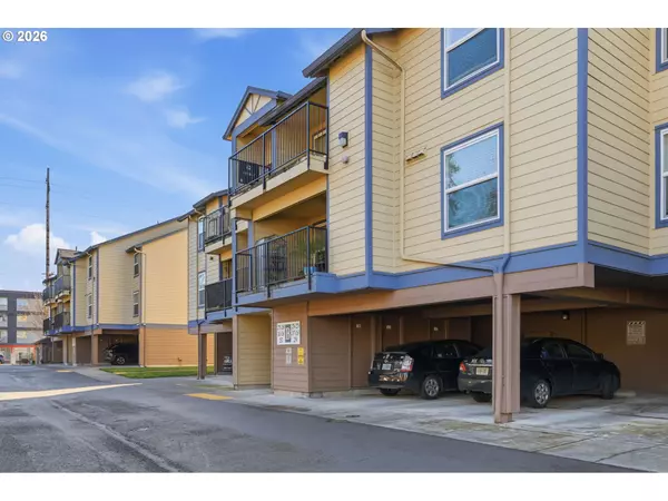 Portland, OR 97233,273 SE 162ND AVE