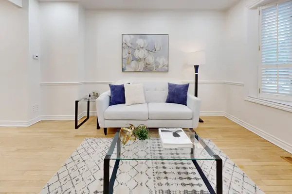 337 Glen RD, Toronto C09, ON M4W 2X4