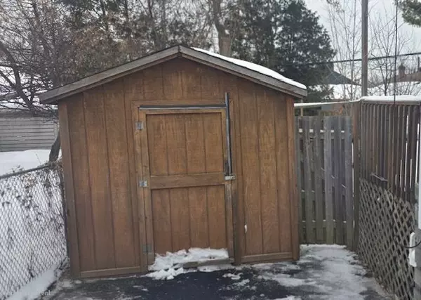 Toronto E04, ON M1K 3K8,148 Magnolia AVE