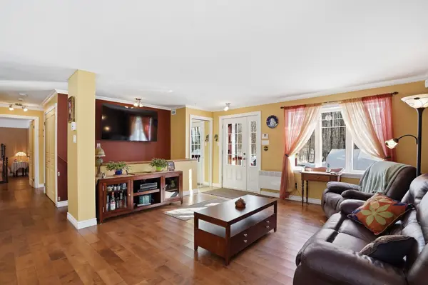 8150 Montee Lemieux RD, East Hawkesbury, ON K0B 1M0