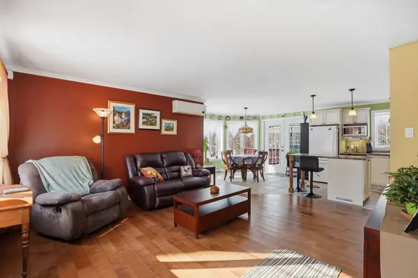 8150 Montee Lemieux RD, East Hawkesbury, ON K0B 1M0