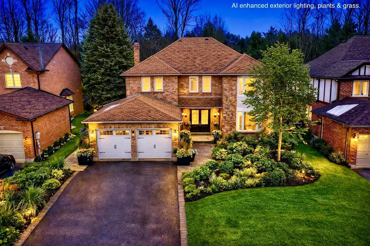 10 Mcclenny DR, Aurora, ON L4G 5P9