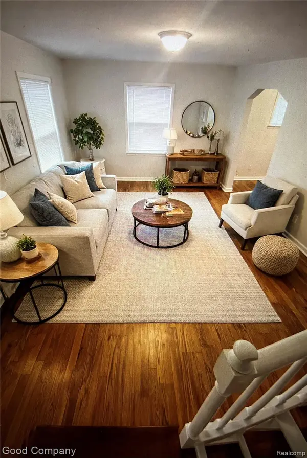 15649 E 7 Mile Rd, Detroit, MI 48205