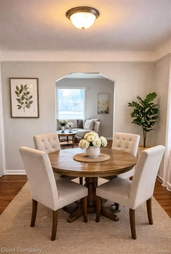 15649 E 7 Mile Rd, Detroitcity_wayne, MI 48205