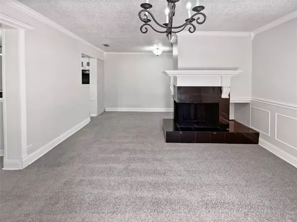 Waxahachie, TX 75165,103 Comanche Court