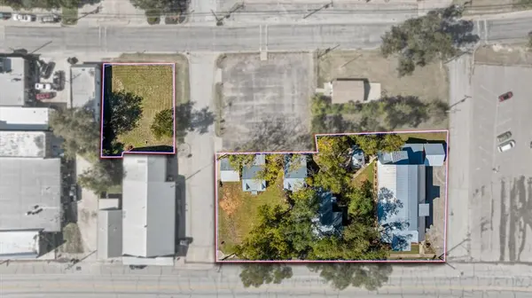 301 NE Barnard Street, Glen Rose, TX 76043