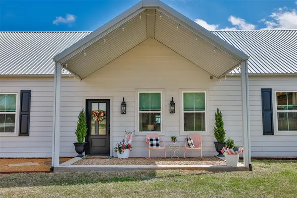 646 County Road 2121, Gainesville, TX 76240