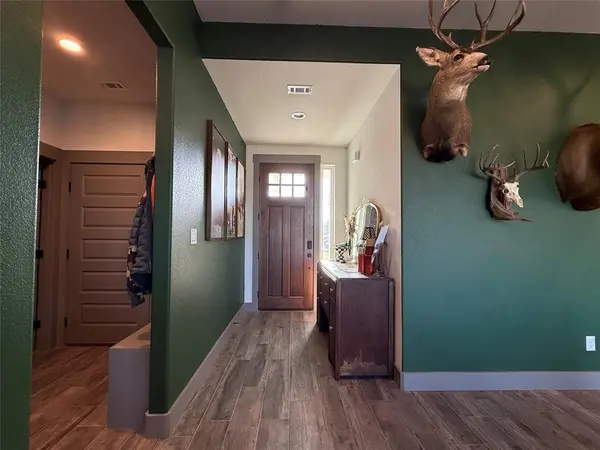 9221 Parkview Circle, Tolar, TX 76476