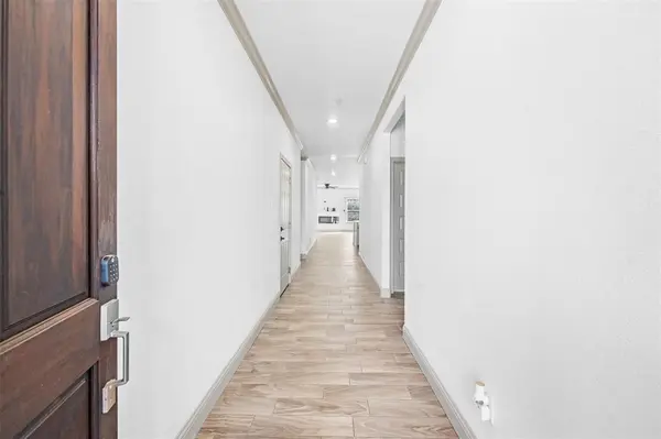 4801 Shackleford Street, Fort Worth, TX 76119