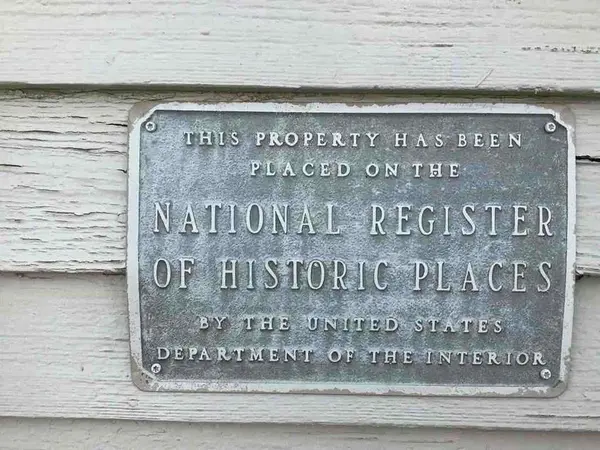 408 S Railroad Avenue, Calvert, TX 77837