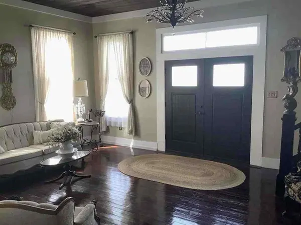 408 S Railroad Avenue, Calvert, TX 77837