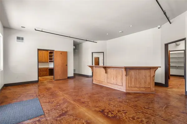 209 S Shady Shores Road, Lake Dallas, TX 75065