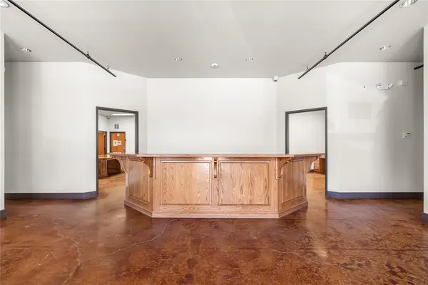 209 S Shady Shores Road, Lake Dallas, TX 75065