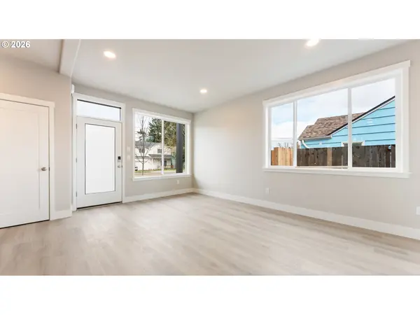 9406 N ST. LOUIS AVE, Portland, OR 97203