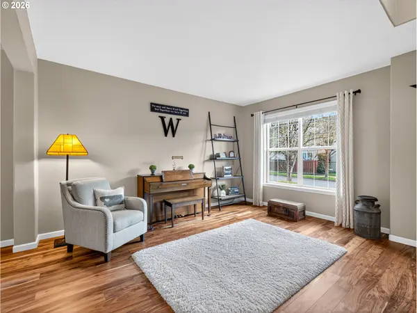 5693 SW SEQUOIA DR, Tualatin, OR 97062