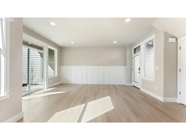 9410 N ST. LOUIS AVE, Portland, OR 97203