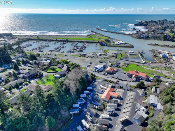 Brookings, OR 97415,16219 LOWER HARBOR RD #18