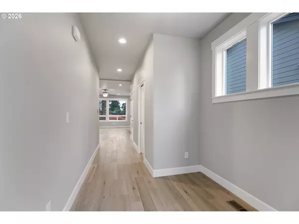 Milwaukie, OR 97267,14047 SE Piper Cub WAY