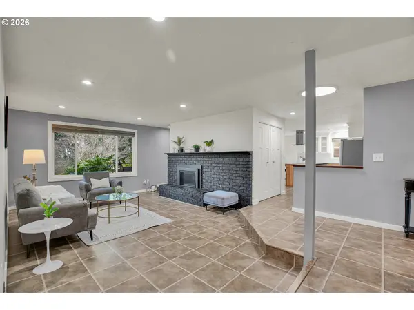 107 GLENWOOD CT, Oregon City, OR 97045