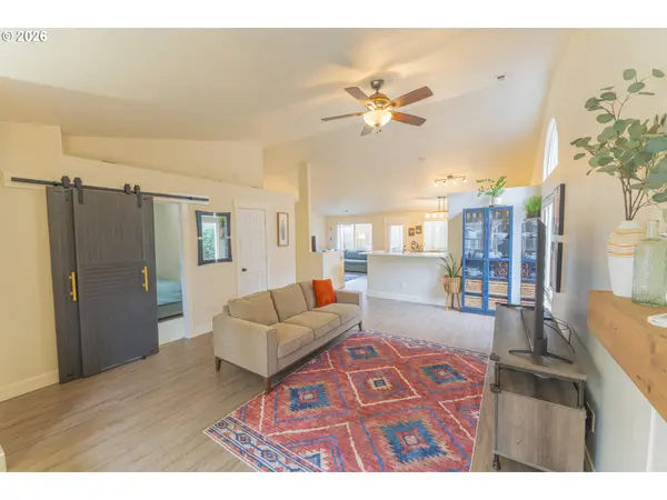 8409 NE 15TH ST, Vancouver, WA 98664