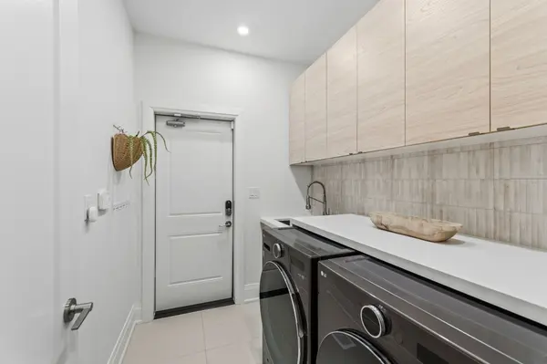 6 Byblos CT, East Gwillimbury, ON L9N 0T3