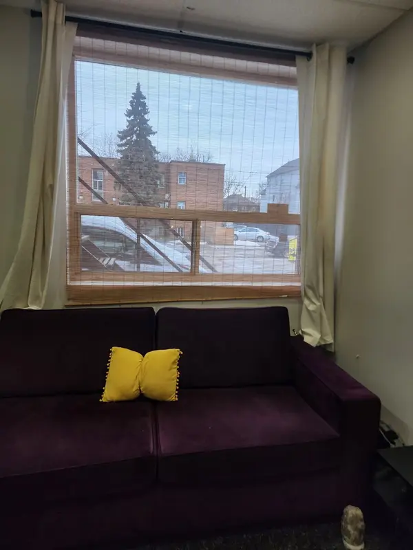 425 Jane ST #11, Toronto W02, ON M6S 3Z7