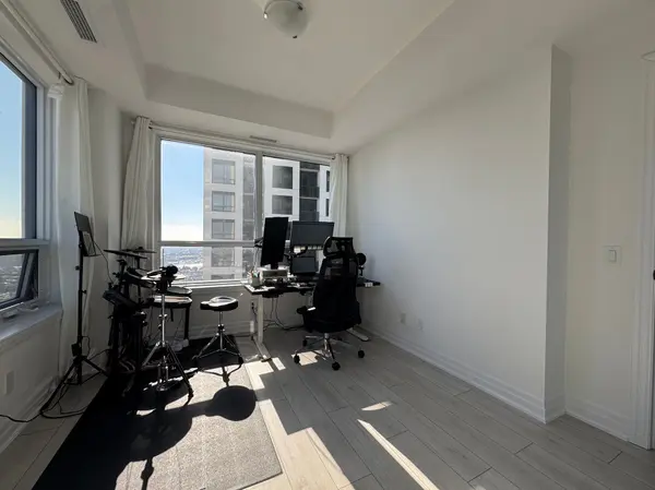 30 Elm DR W #2208, Mississauga, ON L5B 0N6