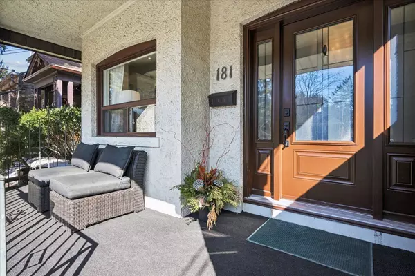 Toronto W02, ON M6P 2W9,181 Clendenan AVE