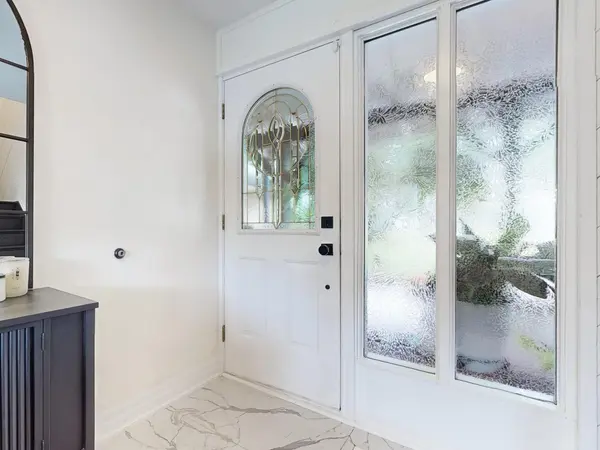 144 Old Ancaster RD, Hamilton, ON L9H 3R4