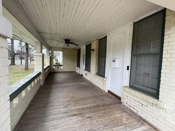 646 Fitzhugh, Paris, TX 75460