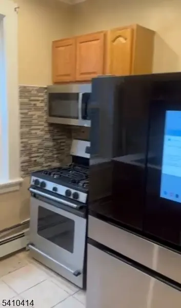 677 Bergen St #2, Newark City, NJ 07108