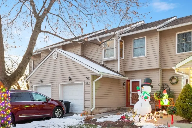 32 Rhea Run, Hampton Twp., NJ 07860