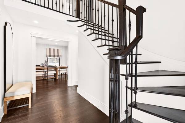 2129 Highview DR, Burlington, ON L7P 0P2