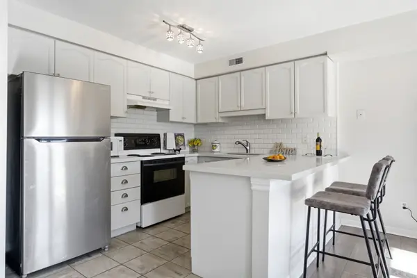 2120 Headon RD #12, Burlington, ON L7M 4J9