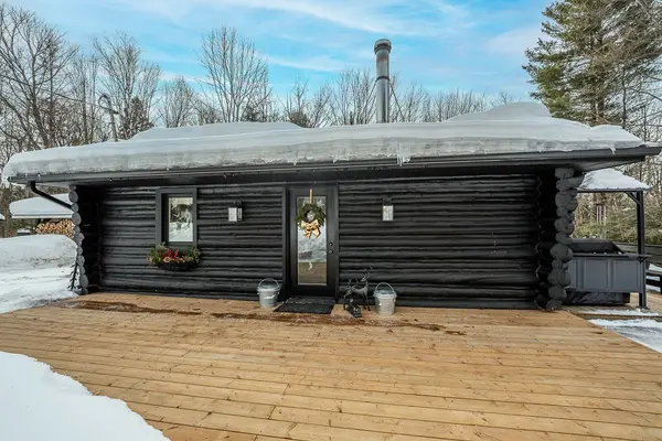 1017 SAVAGE SETTLEMENT RD, Perry, ON P0A 1Y0