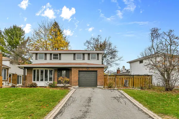 5 Parkridge CRES, Blackburn Hamlet, ON K1B 3E6