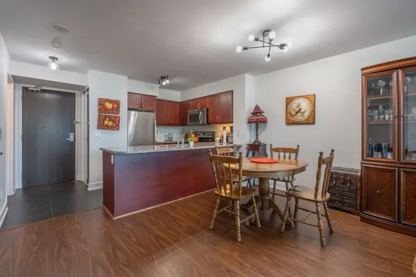 19 Grand Trunk CRES #3712, Toronto C01, ON M5J 3A3